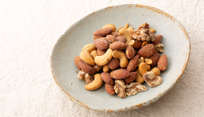 Mixed nuts with special salt